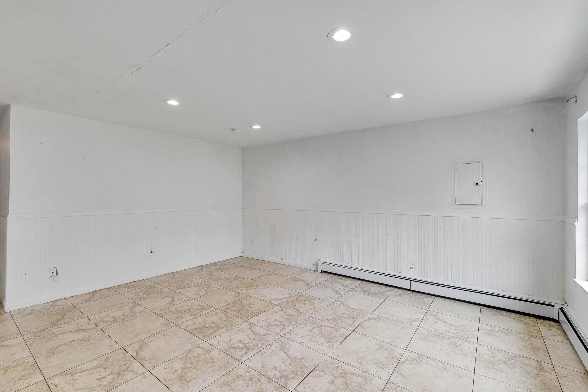 122 Eleanor Avenue, Mastic, New York image 5