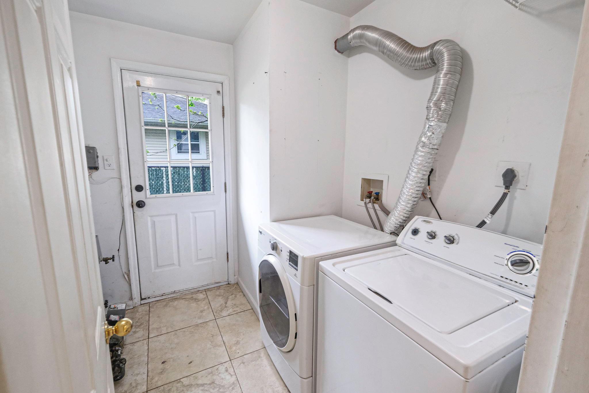 122 Eleanor Avenue, Mastic, New York image 21