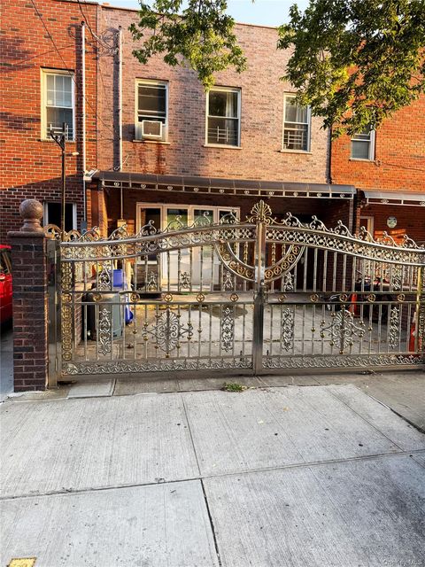 2356 Waterbury Avenue Bronx NY 10462