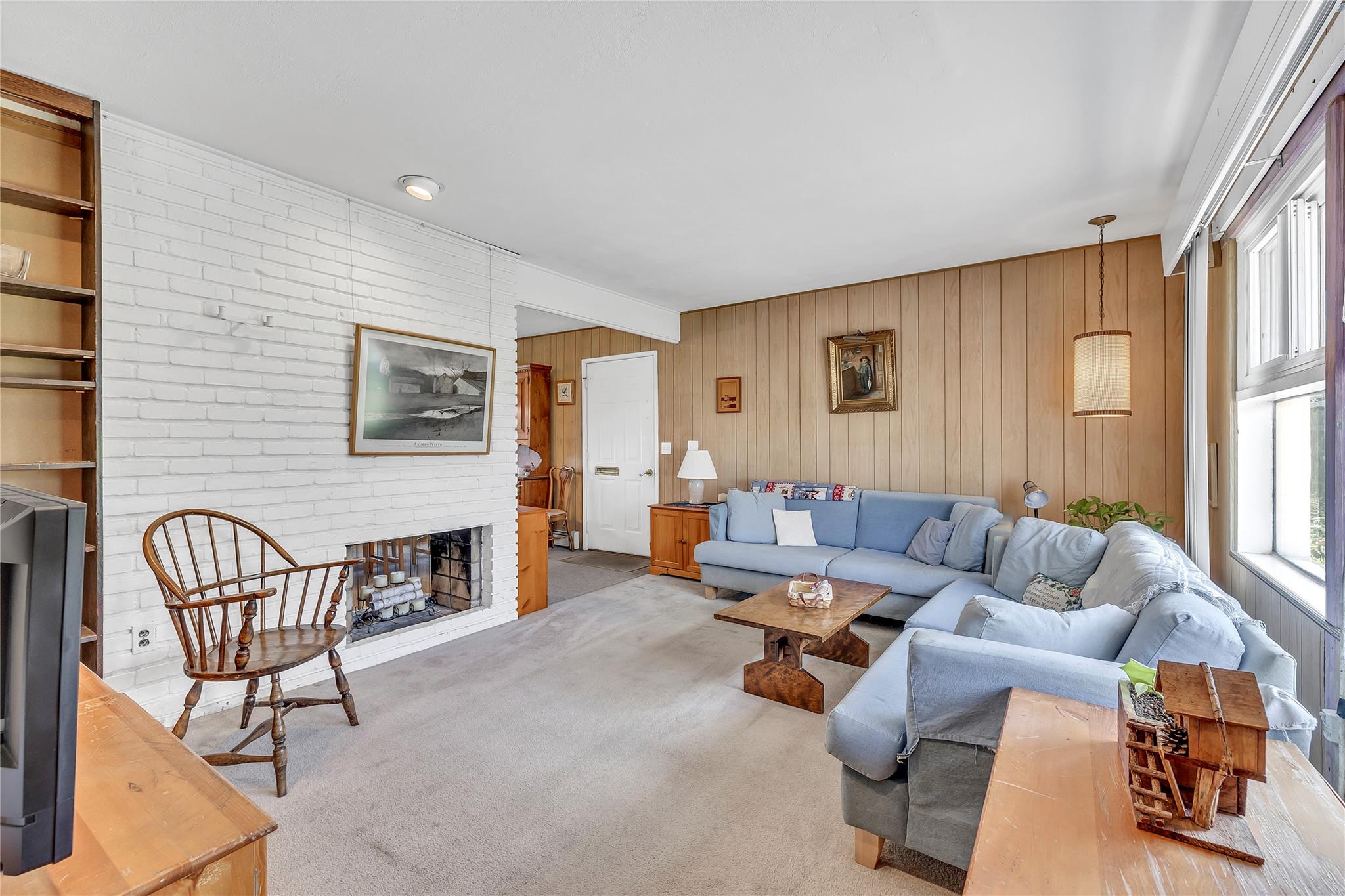 135 Sunrise Lane, Levittown, New York image 12