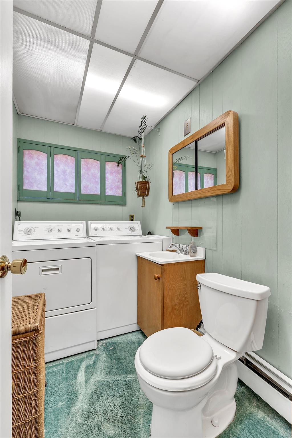 135 Sunrise Lane, Levittown, New York image 15
