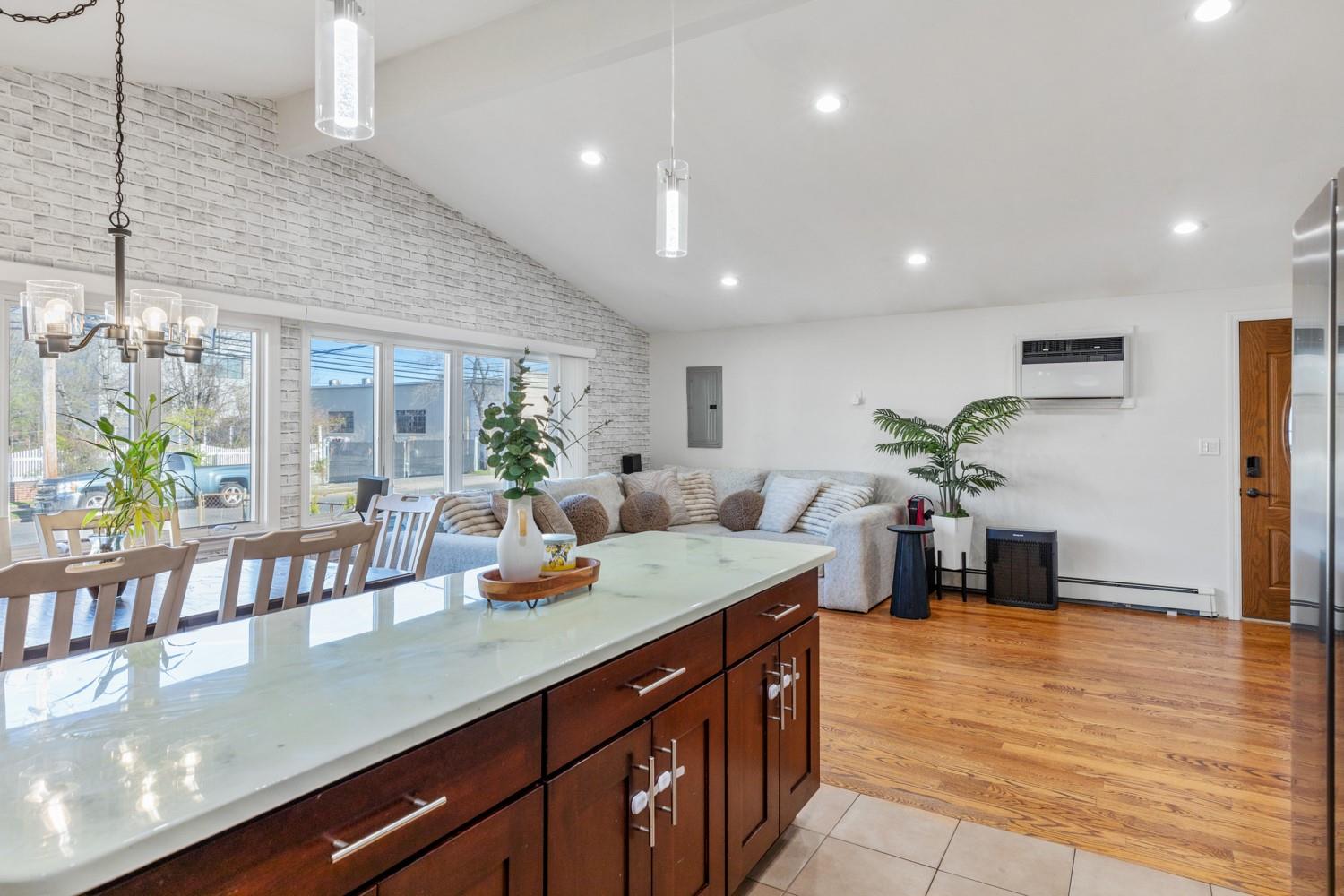 746 S Ocean Avenue, Freeport, New York image 7