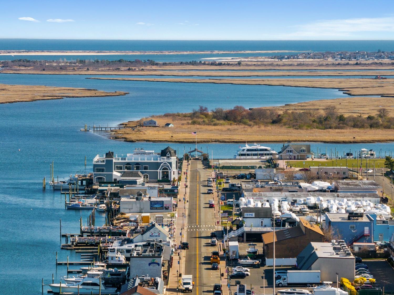 746 S Ocean Avenue, Freeport, New York image 24