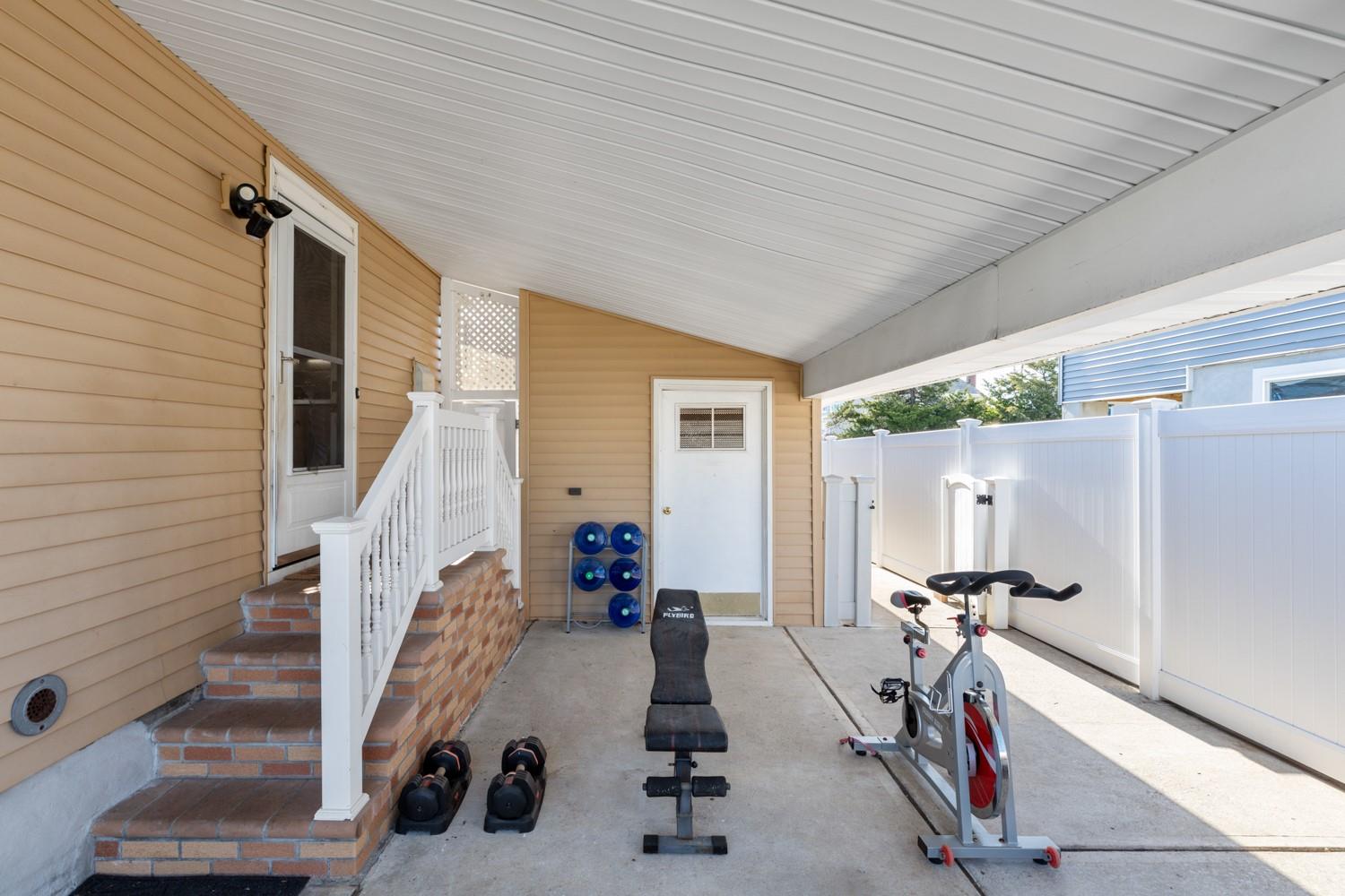 746 S Ocean Avenue, Freeport, New York image 17