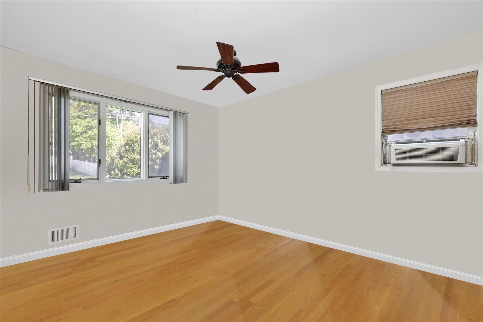 18 Lincoln Avenue, Ronkonkoma, New York image 15