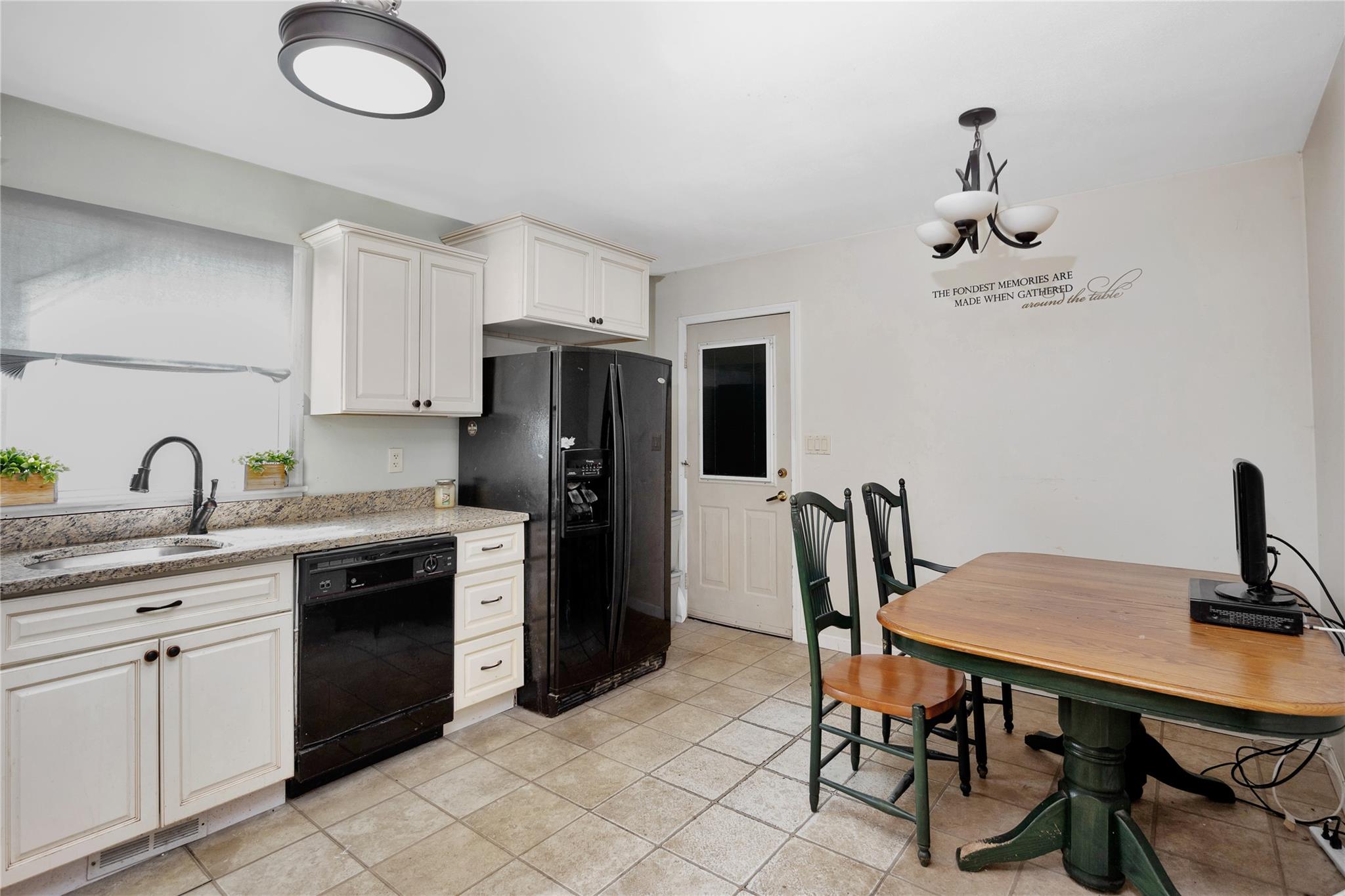 18 Lincoln Avenue, Ronkonkoma, New York image 11