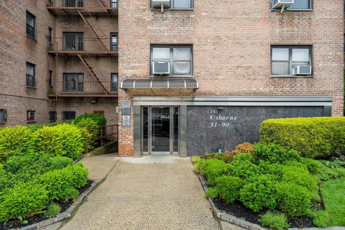 31-90 140 Street #3K, Flushing, New York image 2
