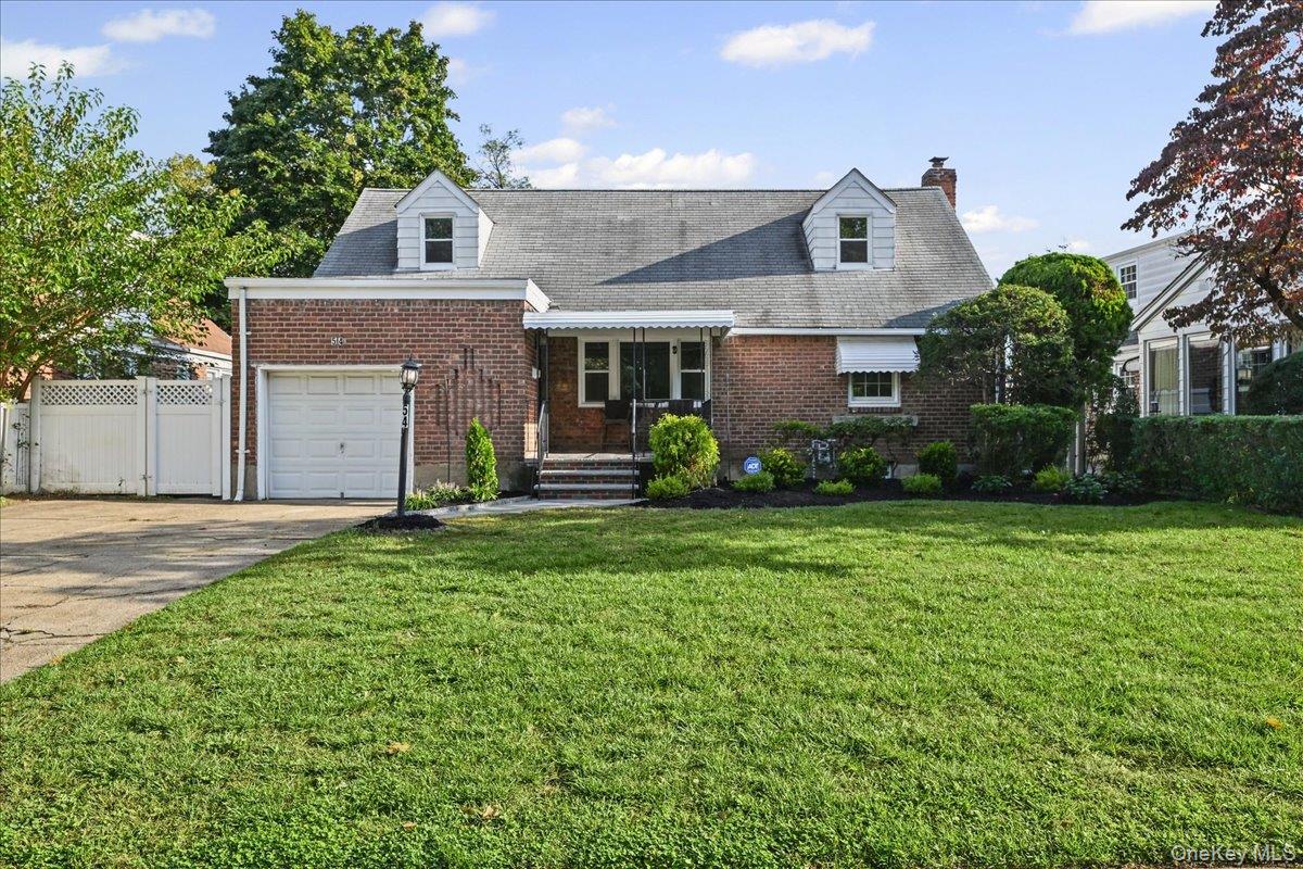 54 Greenway Boulevard