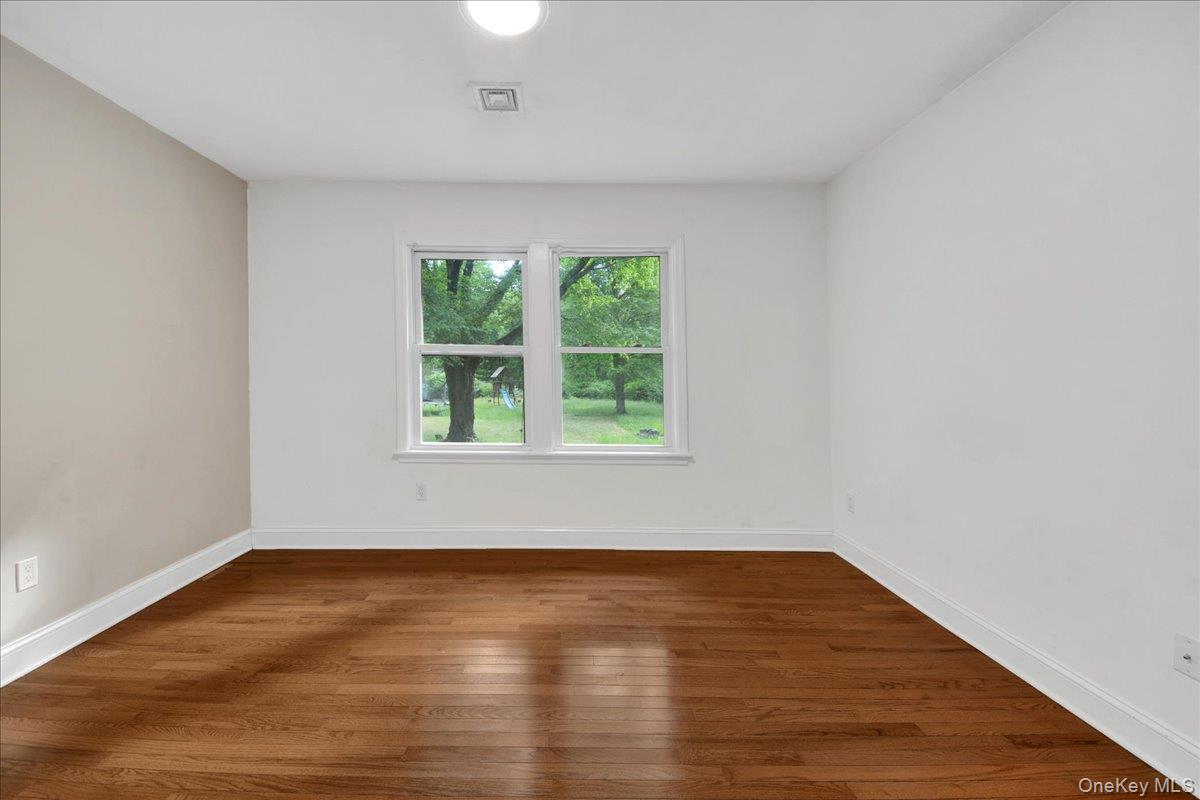 9 Hillside Close
