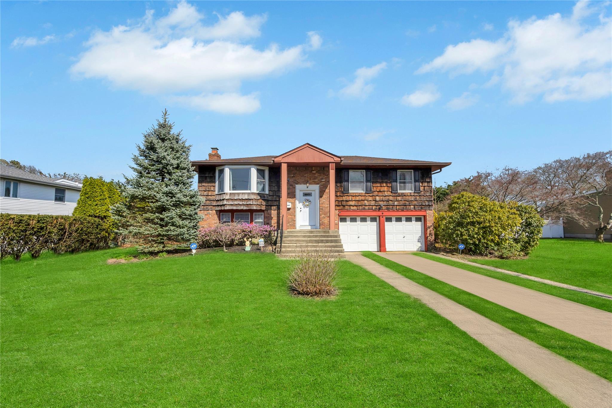 9 Purdy Avenue, East Northport, New York image 1