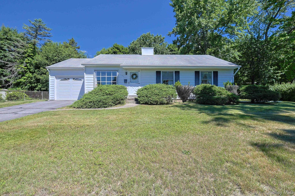 Photo of 515 High Street, Monroe, NY 10950 (MLS # 1010098)