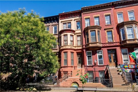 Multifamily For Sale - 113 Halsey Street<br/> Brooklyn, NY 11216