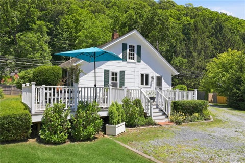 Homes For Sale - 189 Pound Ridge Road<br/> Bedford, NY 10506