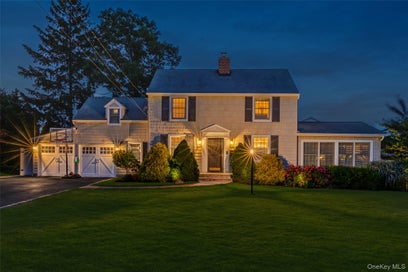 152 Bay Drive Massapequa NY 11758