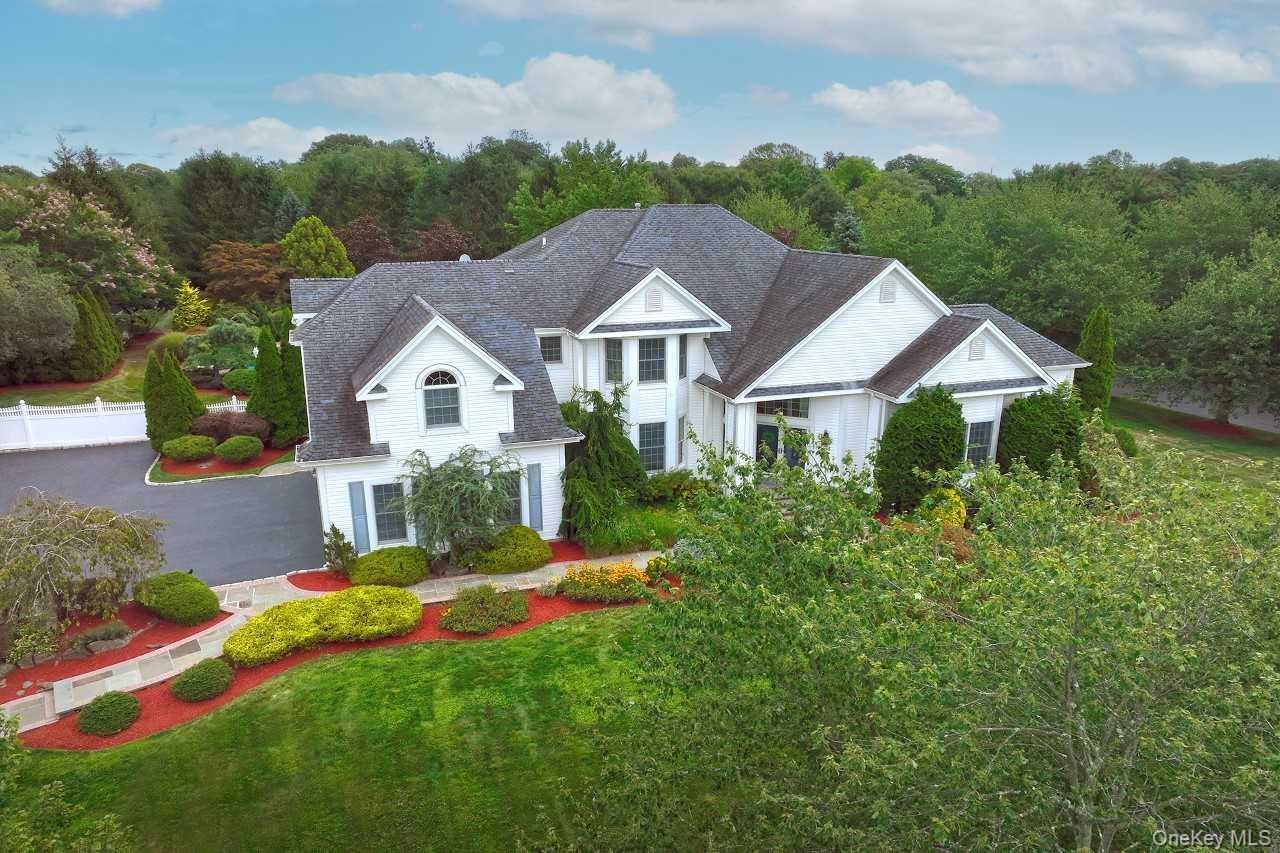 2 Andiron Court