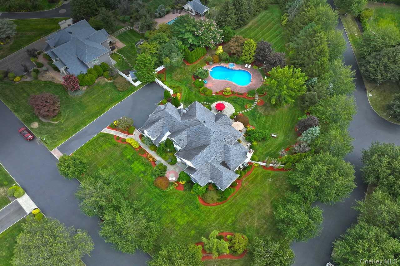 2 Andiron Court