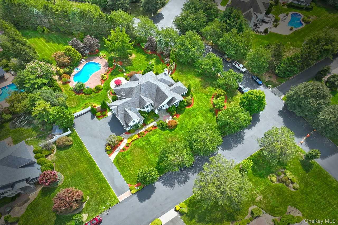 2 Andiron Court