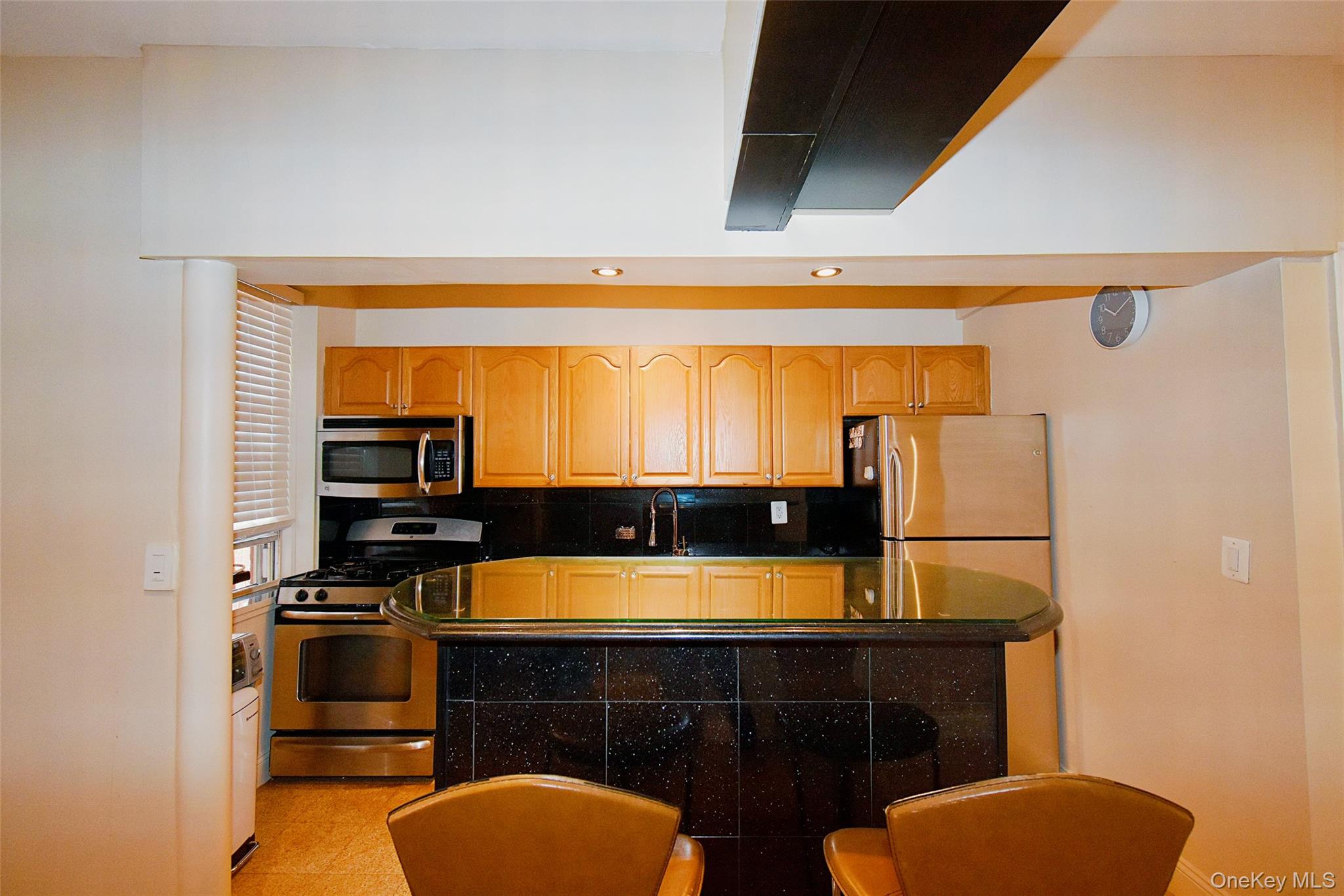 796 Bronx River Road B38