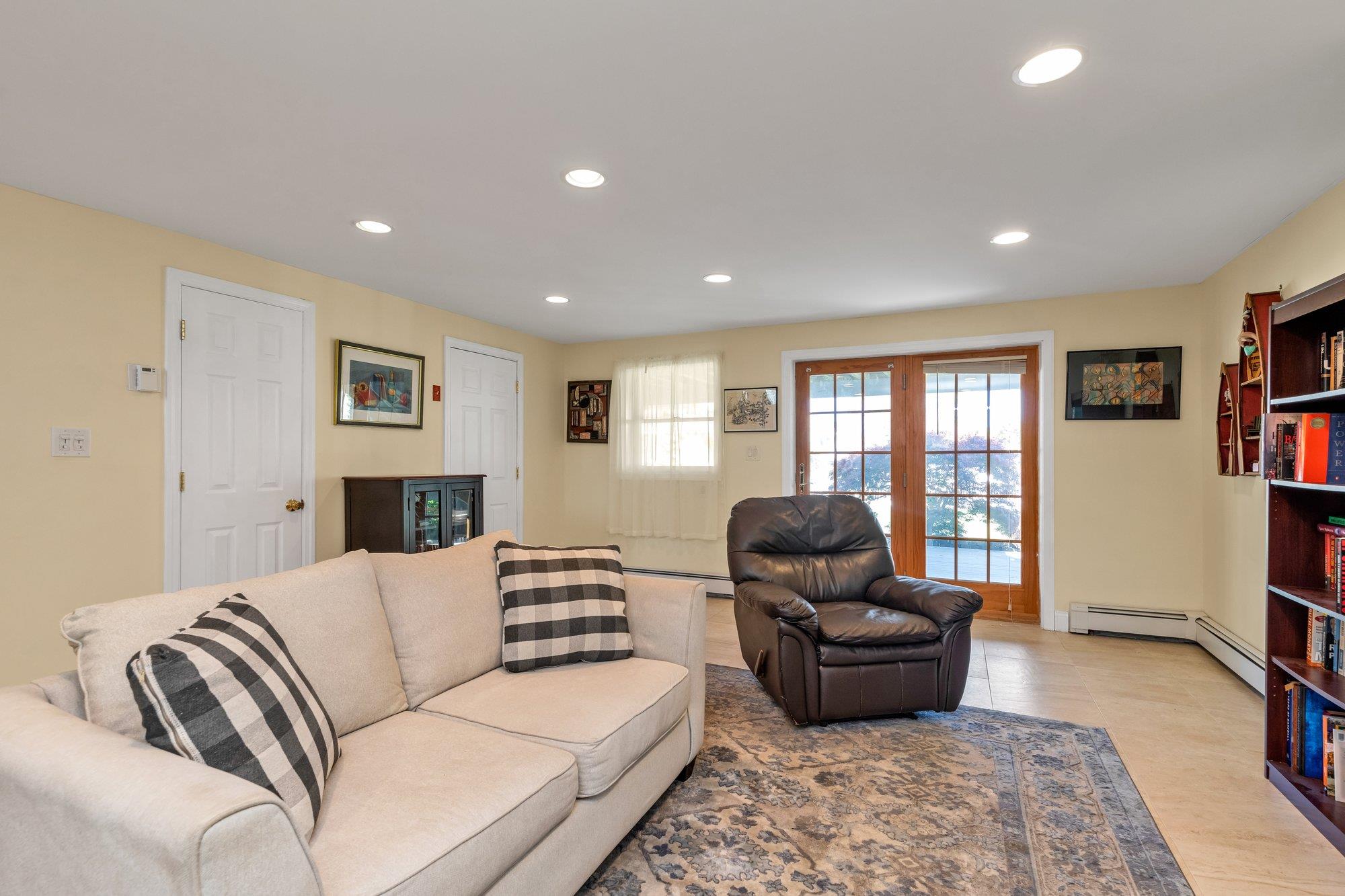 2397 Riverside Avenue, Seaford, New York image 19