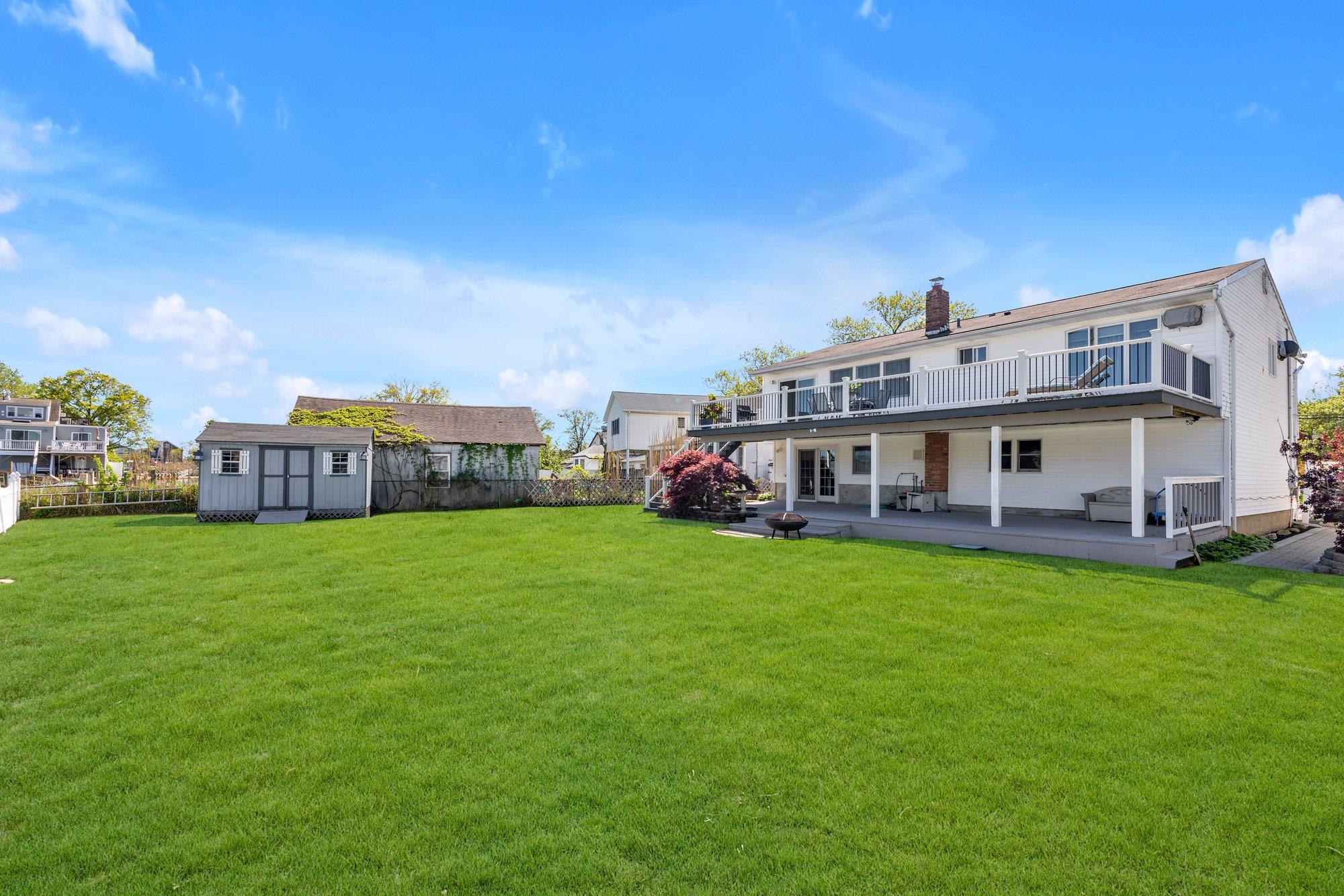 2397 Riverside Avenue, Seaford, New York image 24
