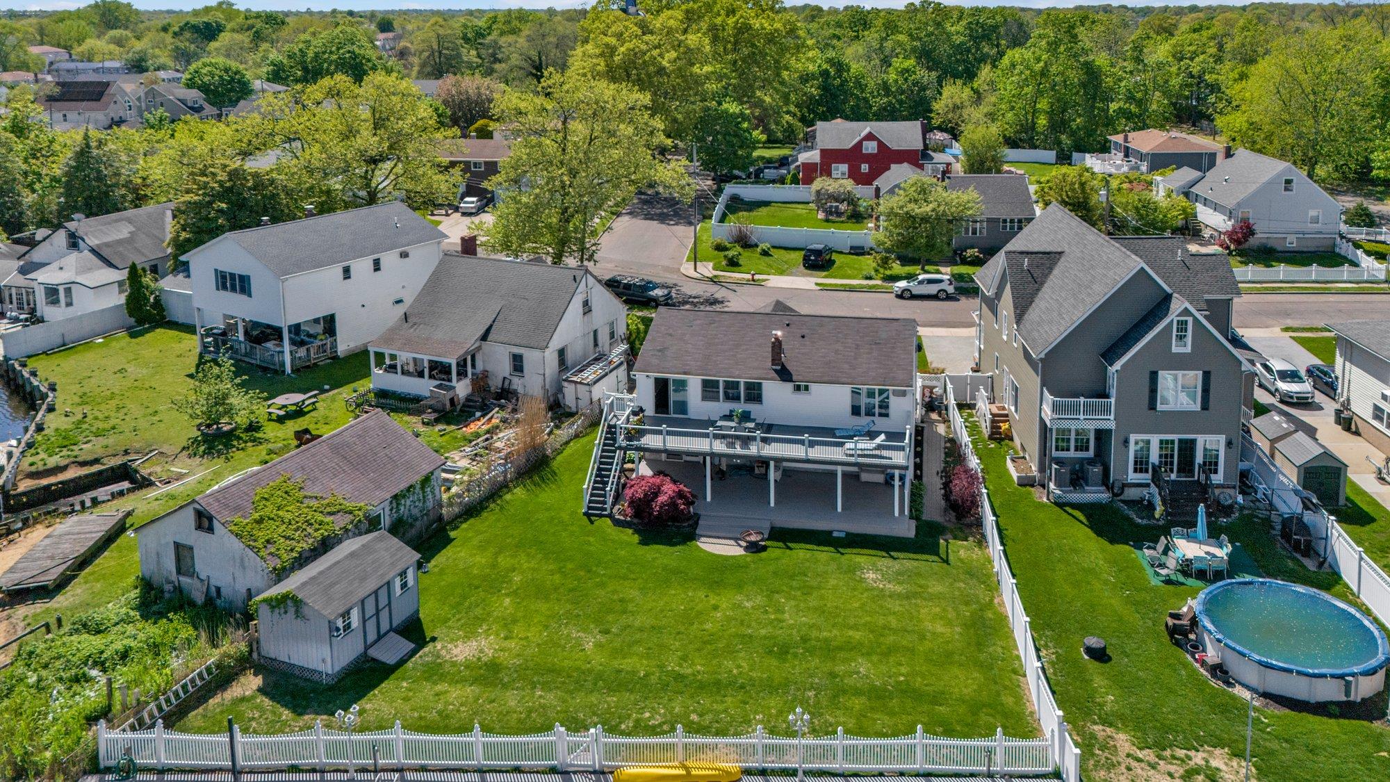 2397 Riverside Avenue, Seaford, New York image 31