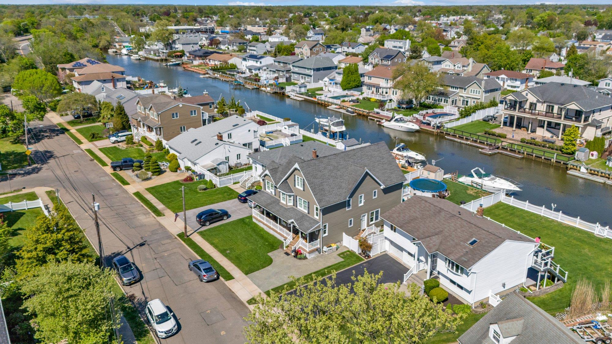 2397 Riverside Avenue, Seaford, New York image 26