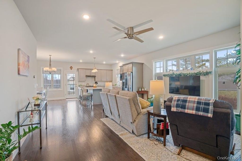 Photo of 45 ottaway Lane, Campbell Hall, NY 10916 (MLS # 952566)