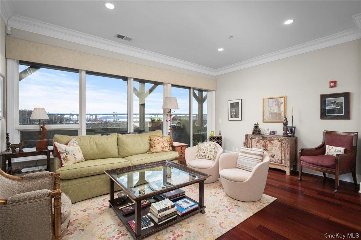 127 W Main Street 205