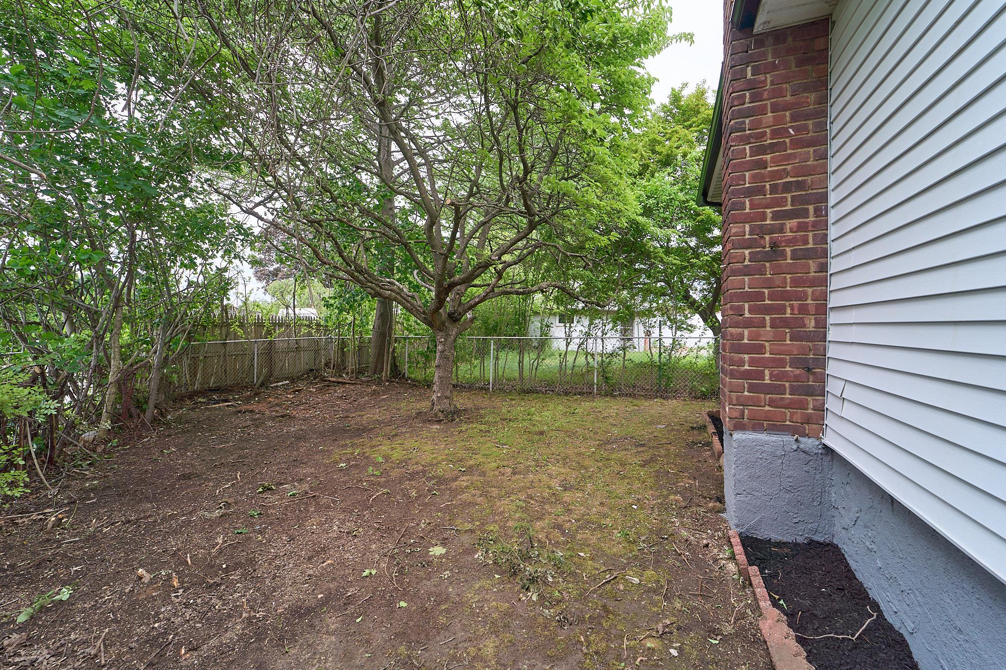 133 S 7th Street, Bethpage, New York image 32