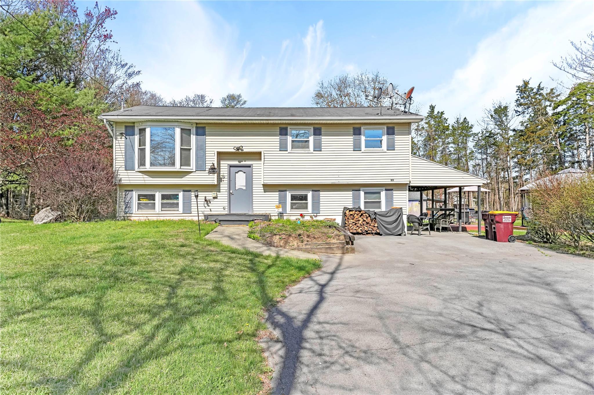 51 Thorpe Road, Catskill, New York image 1