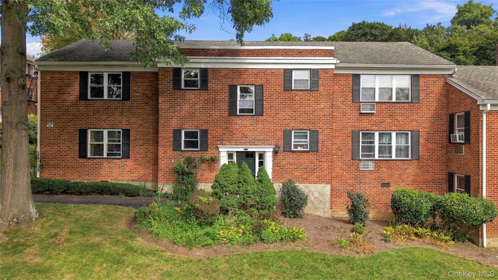 Photo of 127-1 S Highland Avenue #B5, Ossining, NY 10562 (MLS # 1051780)