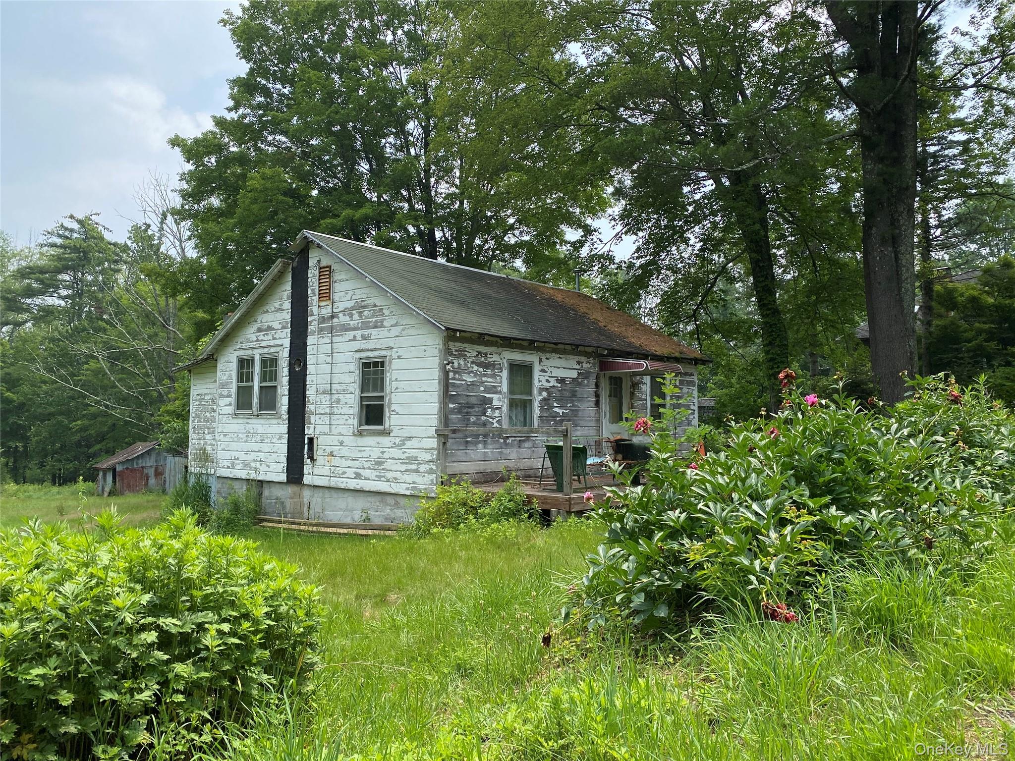 595-599 Oak Ridge Road
