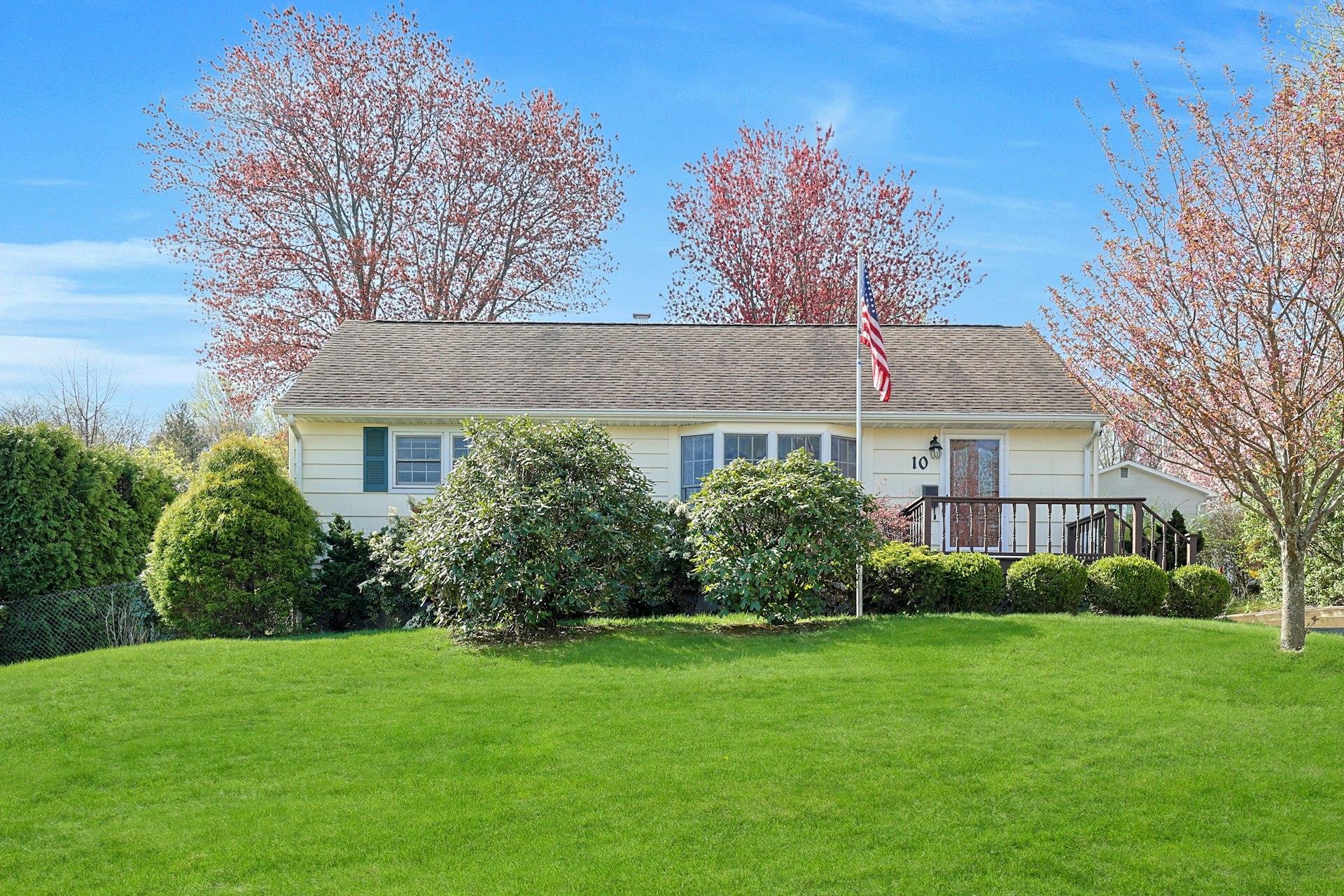 10 Oak Street, Garnerville, New York image 1