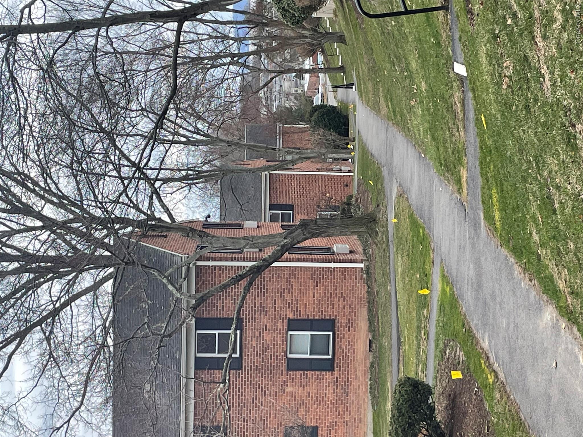 127-1 South Highland Avenue B3