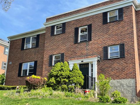 Photo of 127-1 South Highland Avenue #B3, Ossining, NY 10562 (MLS # 987888)