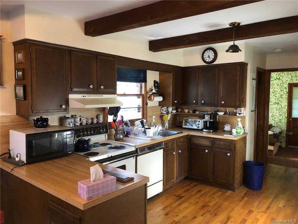 49 Shrubland Road - Photo 3
