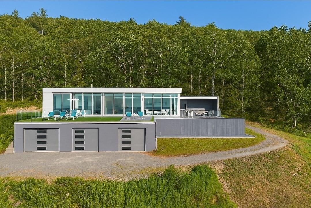 717 South Road