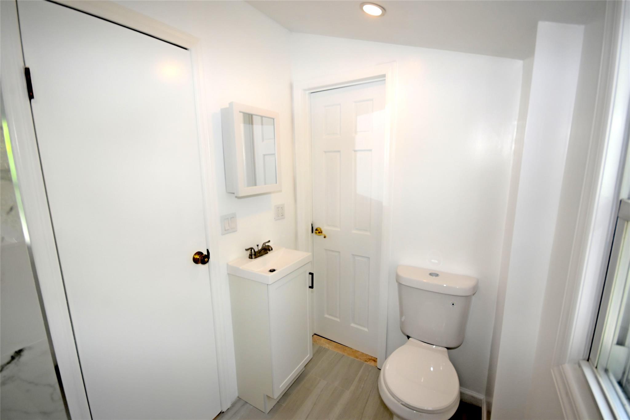 2198 Willow Street, Wantagh, New York image 41