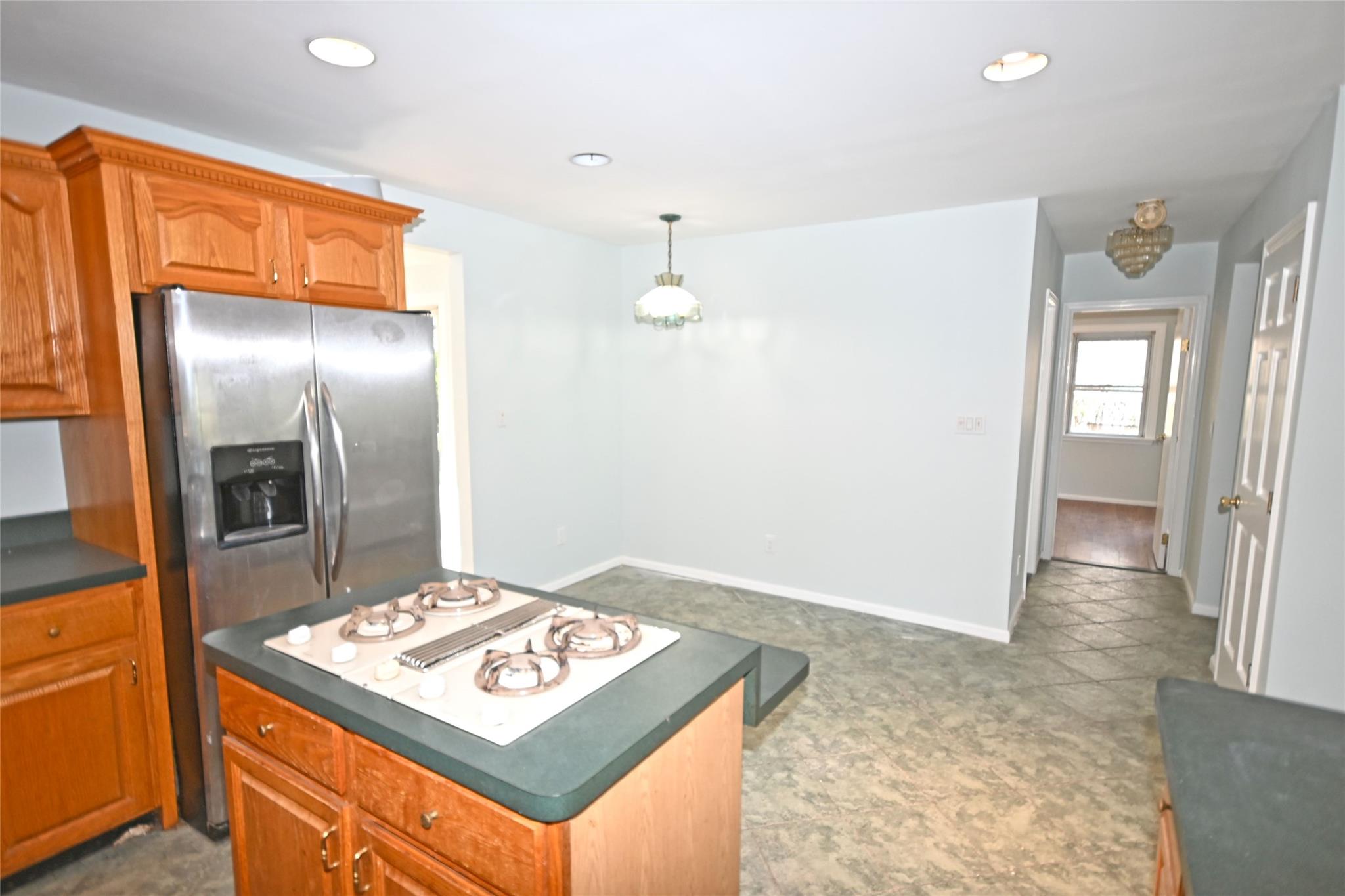 2198 Willow Street, Wantagh, New York image 6