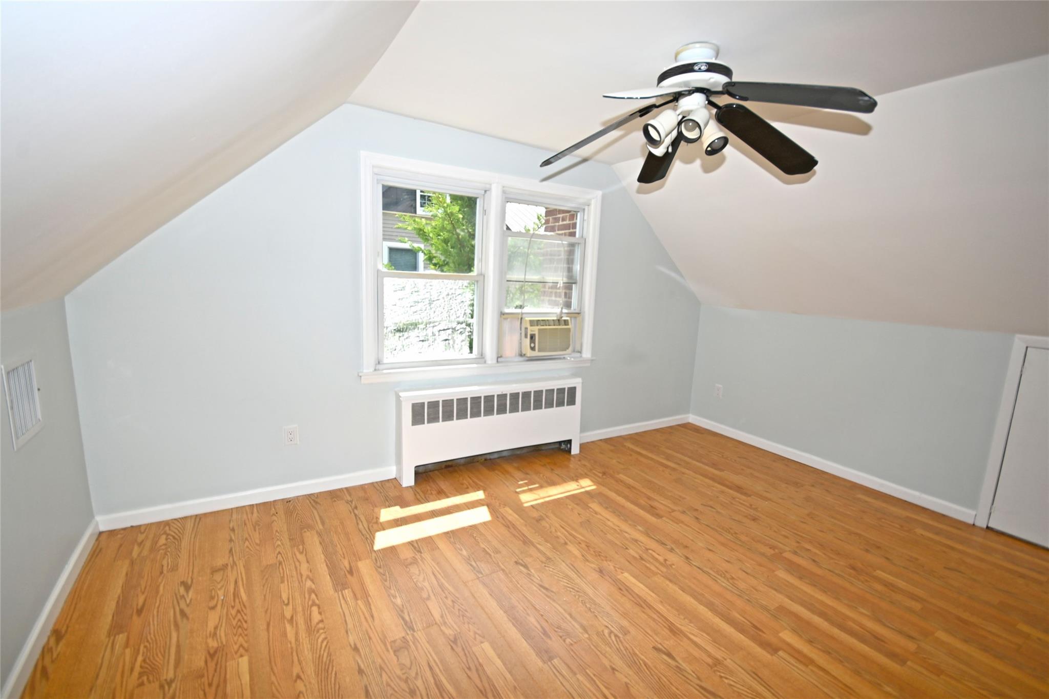2198 Willow Street, Wantagh, New York image 48