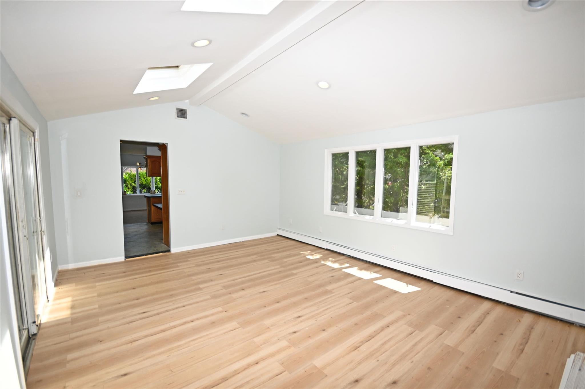 2198 Willow Street, Wantagh, New York image 29