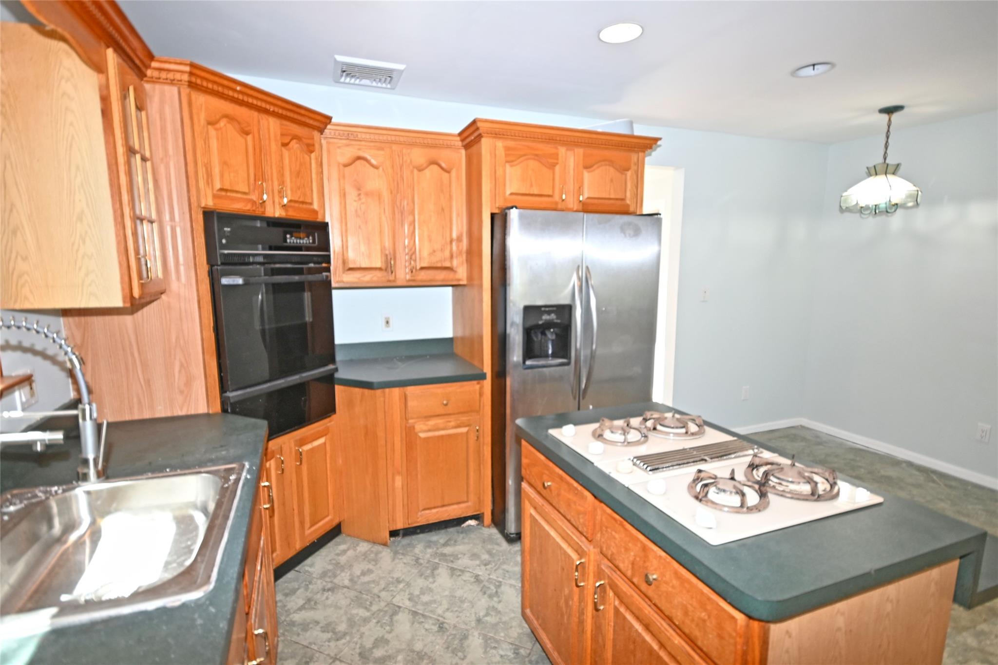 2198 Willow Street, Wantagh, New York image 7