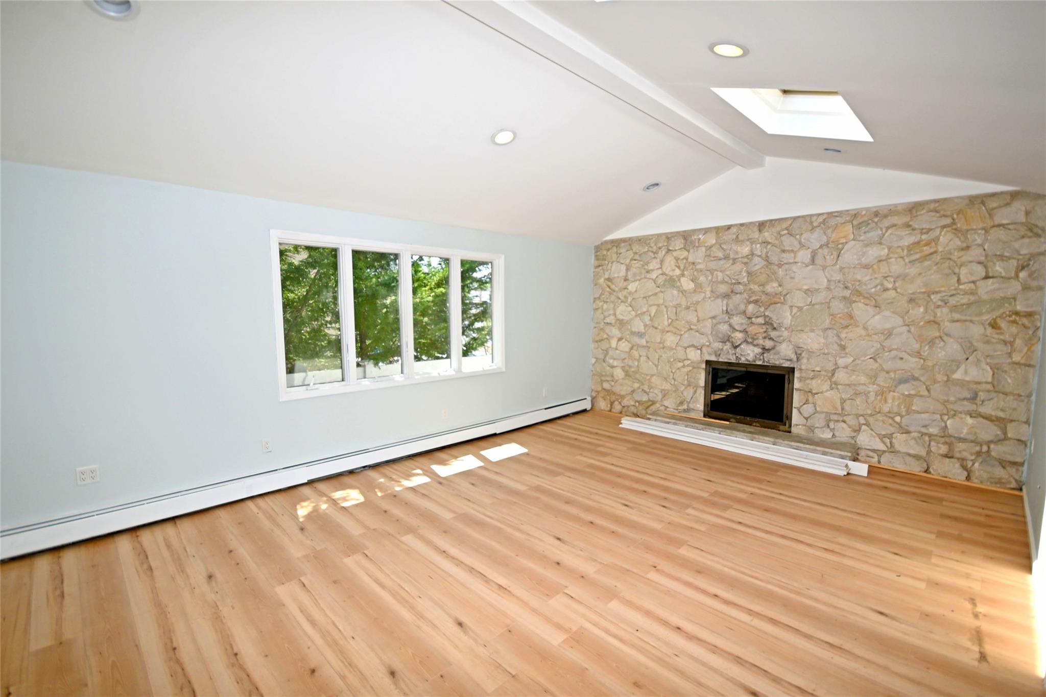 2198 Willow Street, Wantagh, New York image 27