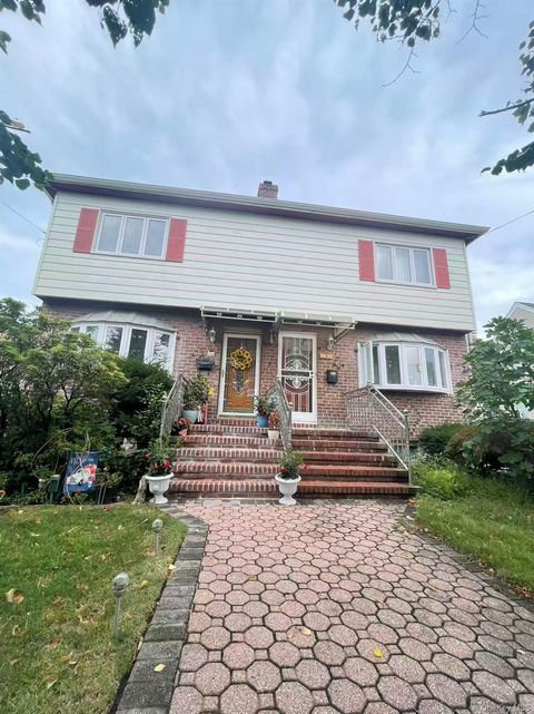 28-11 Murray Street Flushing NY 11354