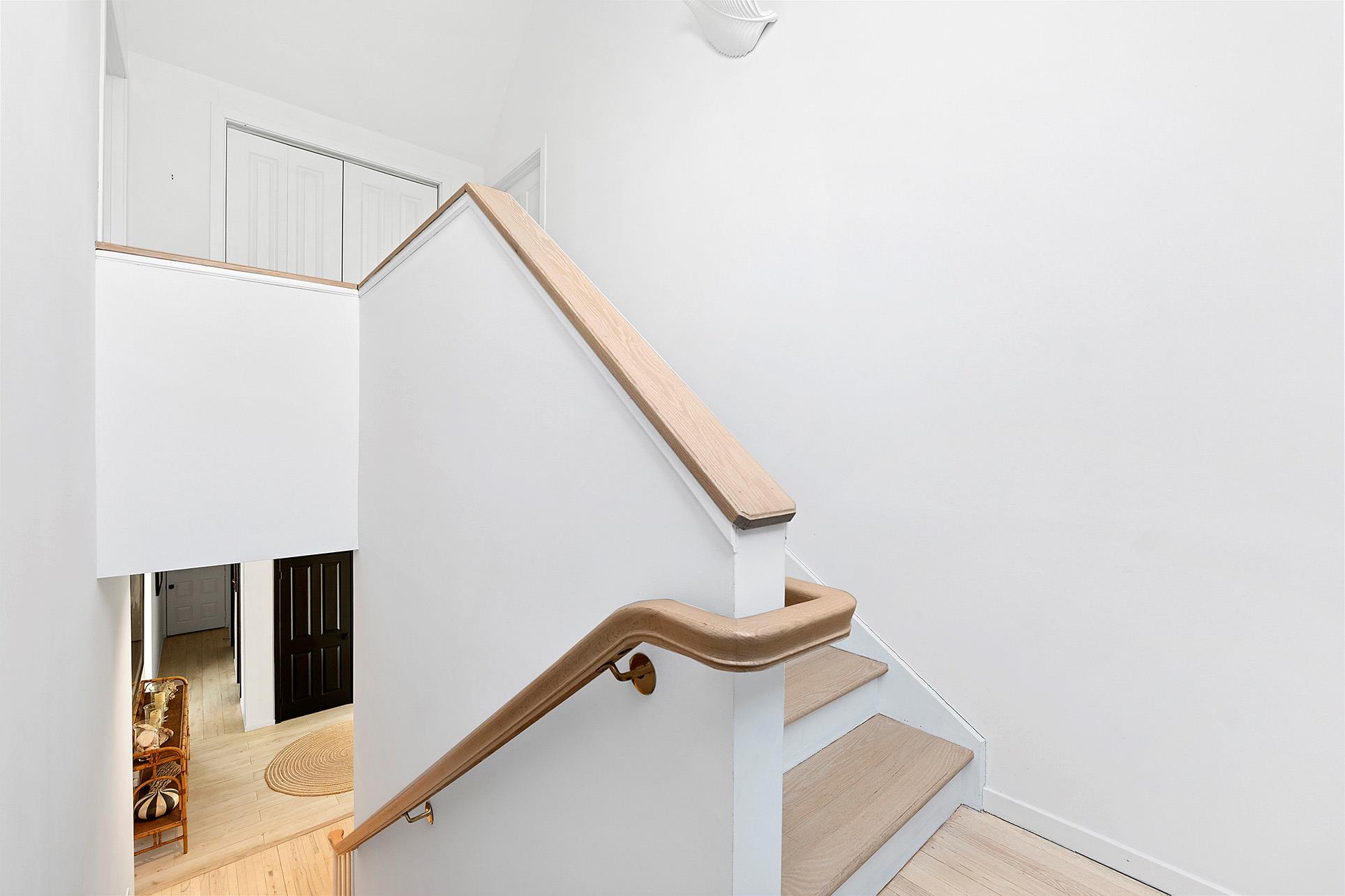 211 Red Dirt Road, East Hampton, New York image 11