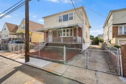 2711 Deerfield Road Far Rockaway NY 11691