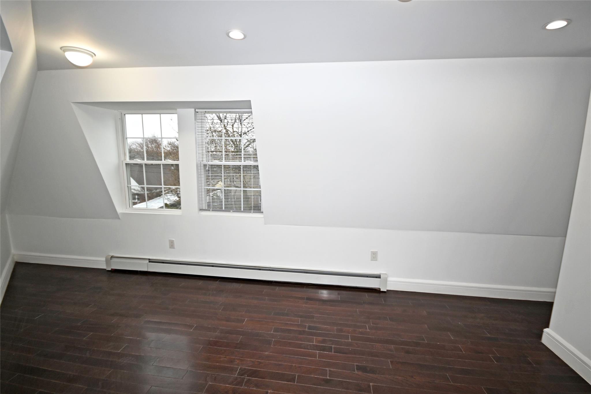 218-06 119th Avenue, Cambria Heights, New York image 23