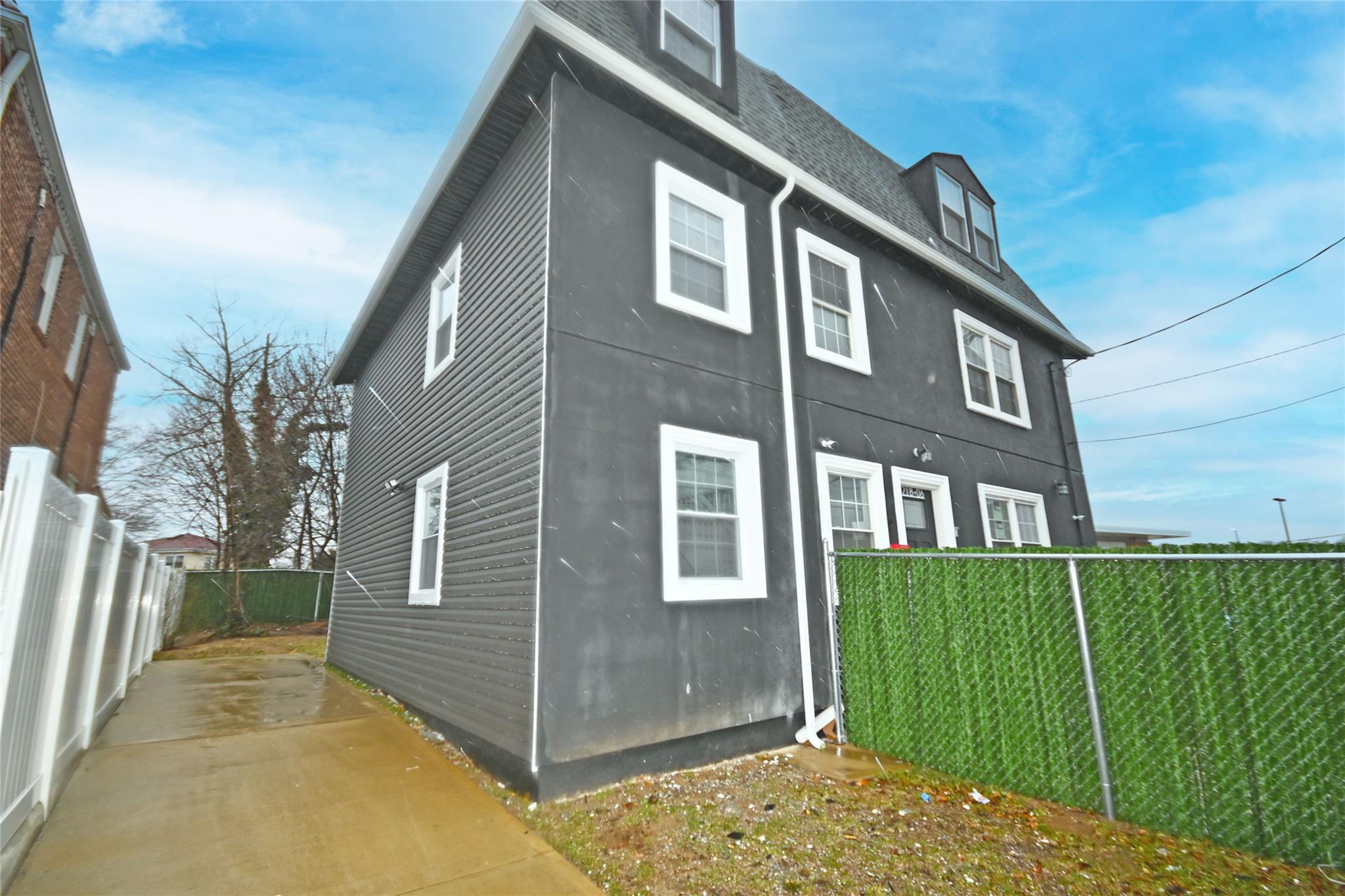 218-06 119th Avenue, Cambria Heights, New York image 45