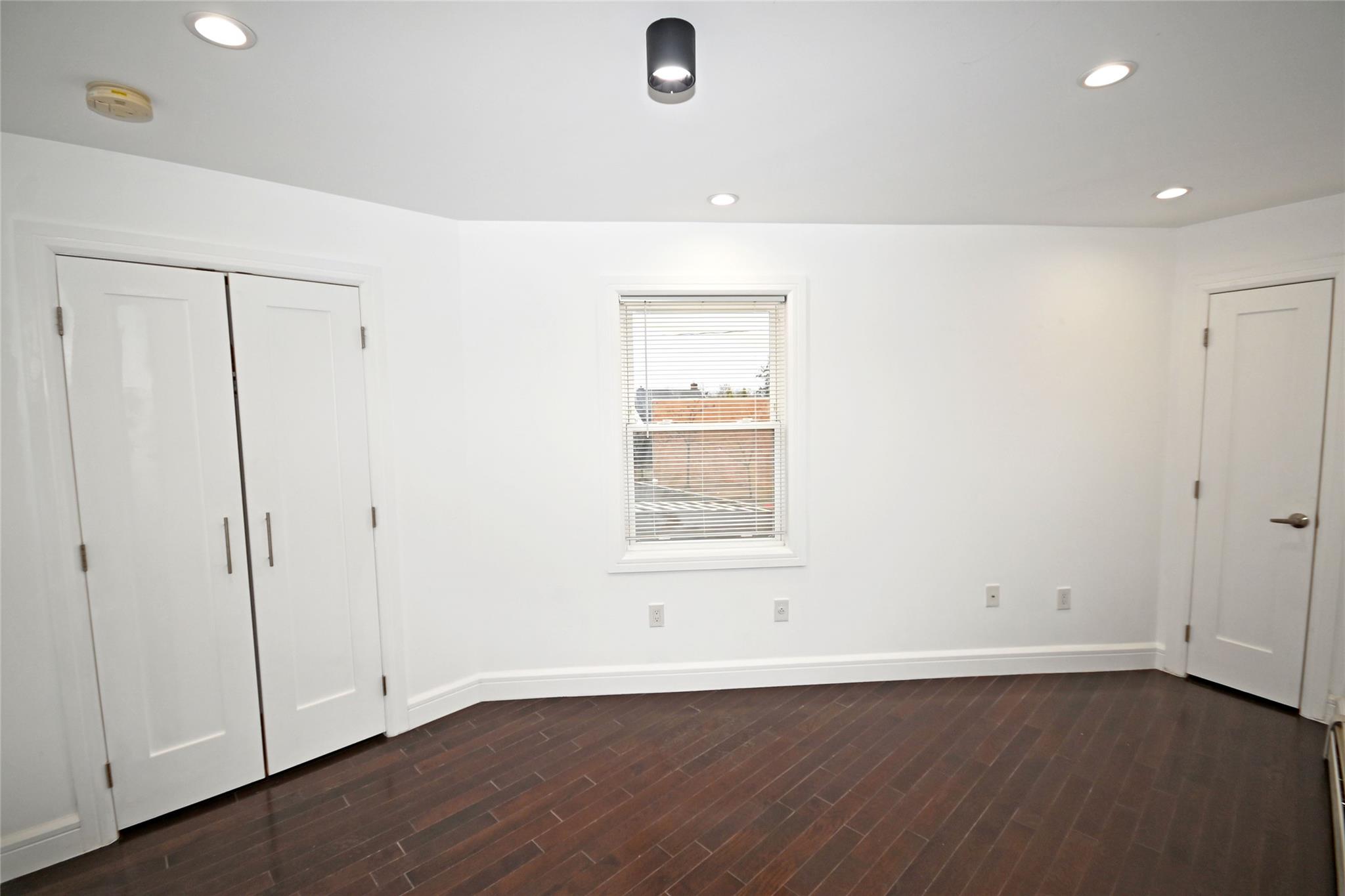 218-06 119th Avenue, Cambria Heights, New York image 33