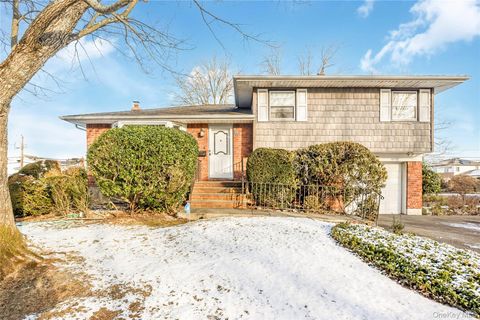 19 Parkdale Drive Farmingdale NY 11735